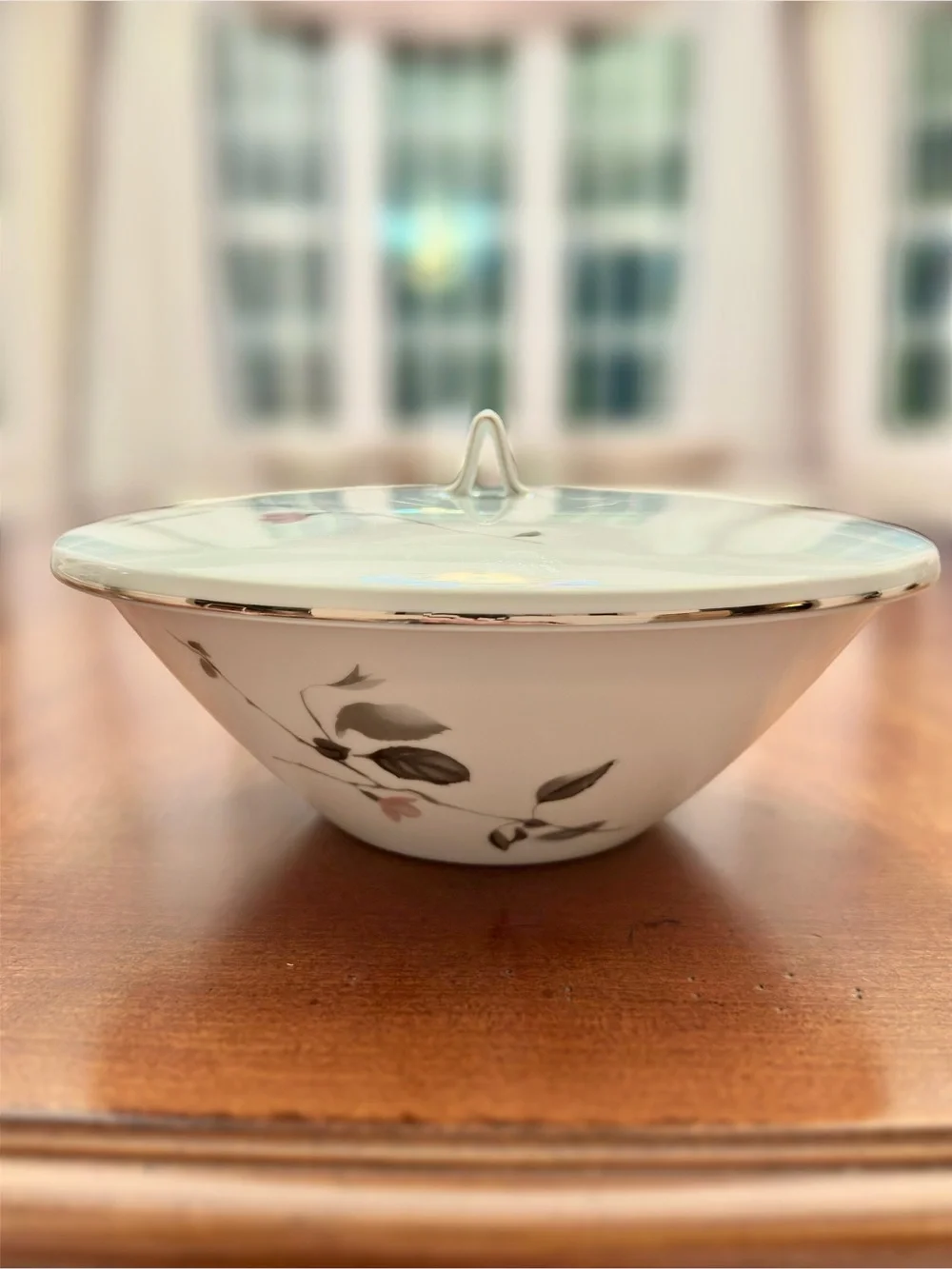 Immaculate 100 Piece Grand Service for 12 MCM Rosenthal Japanese Quince